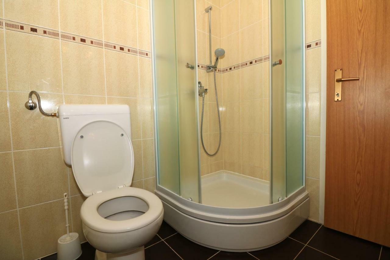 Apartments Sladana イェゼラ エクステリア 写真