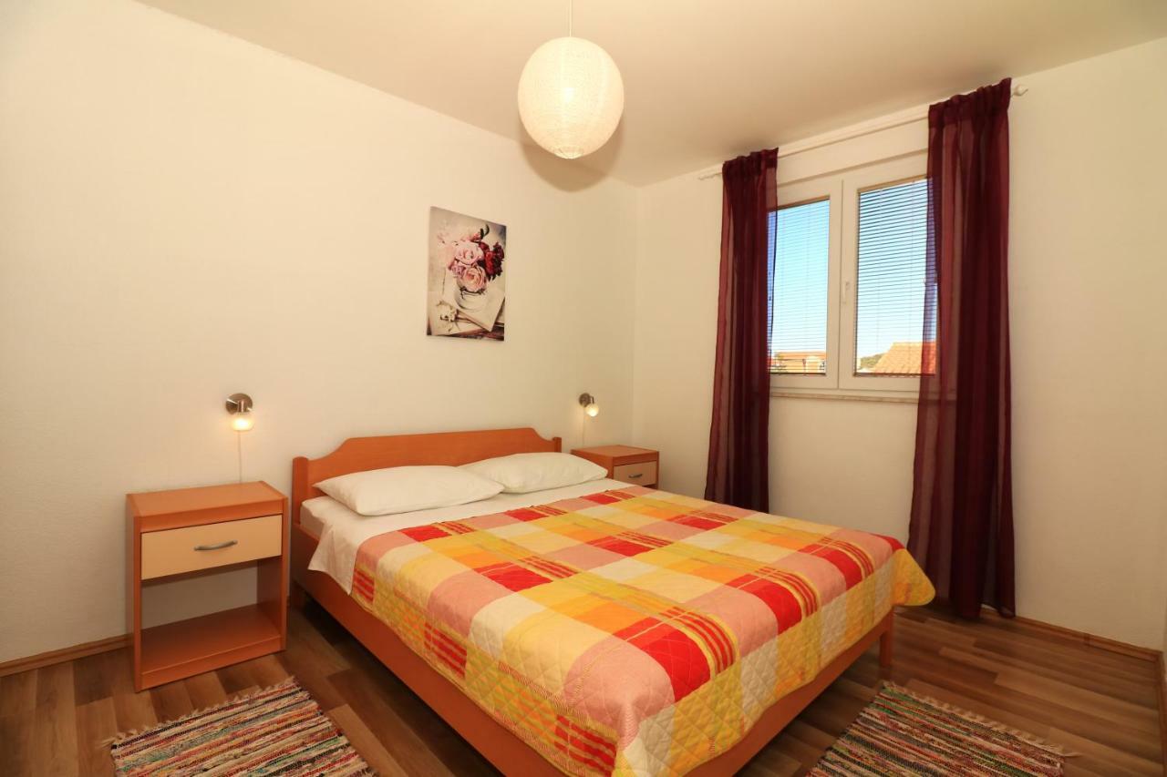 Apartments Sladana イェゼラ エクステリア 写真