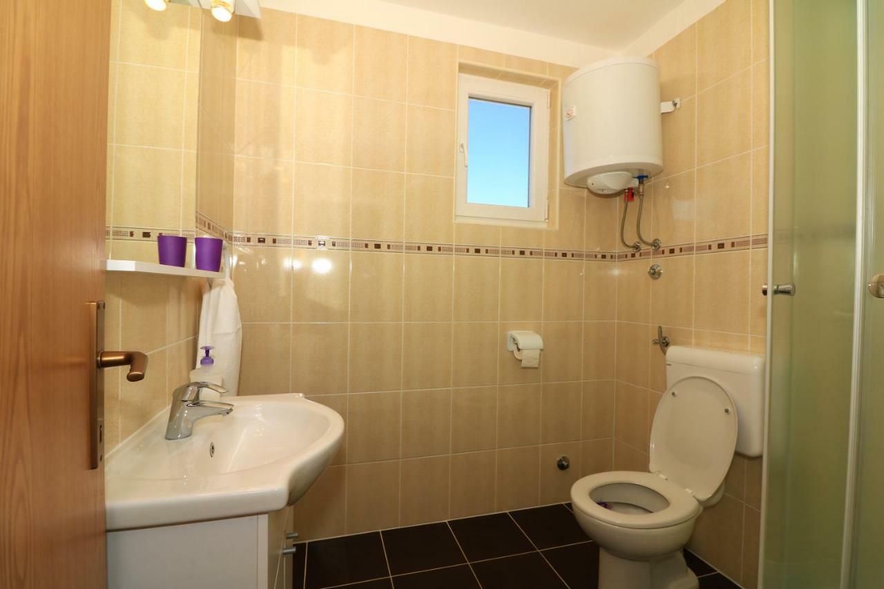 Apartments Sladana イェゼラ エクステリア 写真