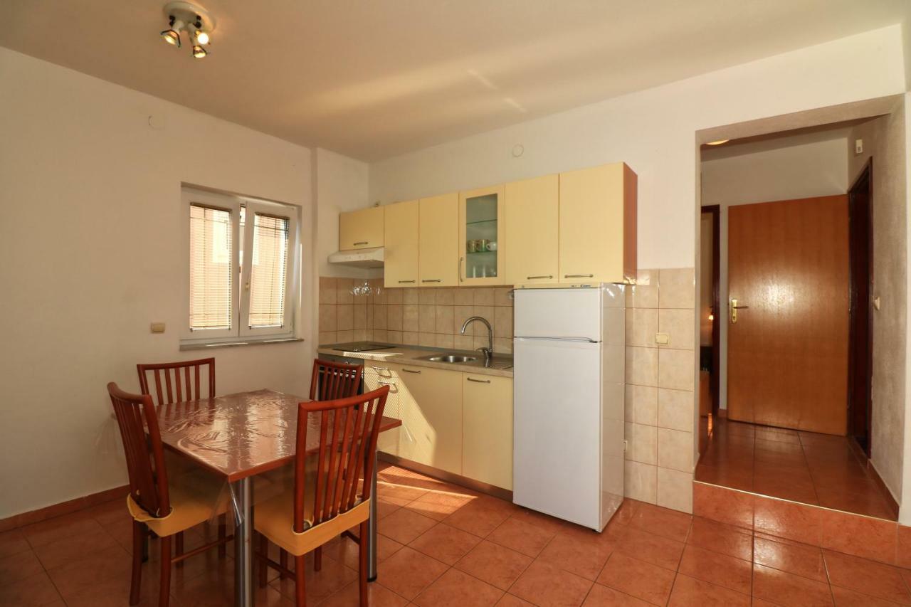 Apartments Sladana イェゼラ エクステリア 写真