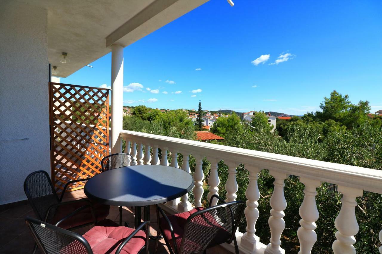 Apartments Sladana イェゼラ エクステリア 写真