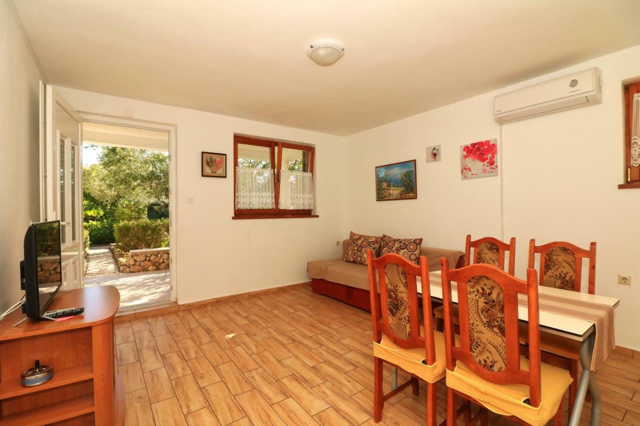 Apartments Sladana イェゼラ エクステリア 写真