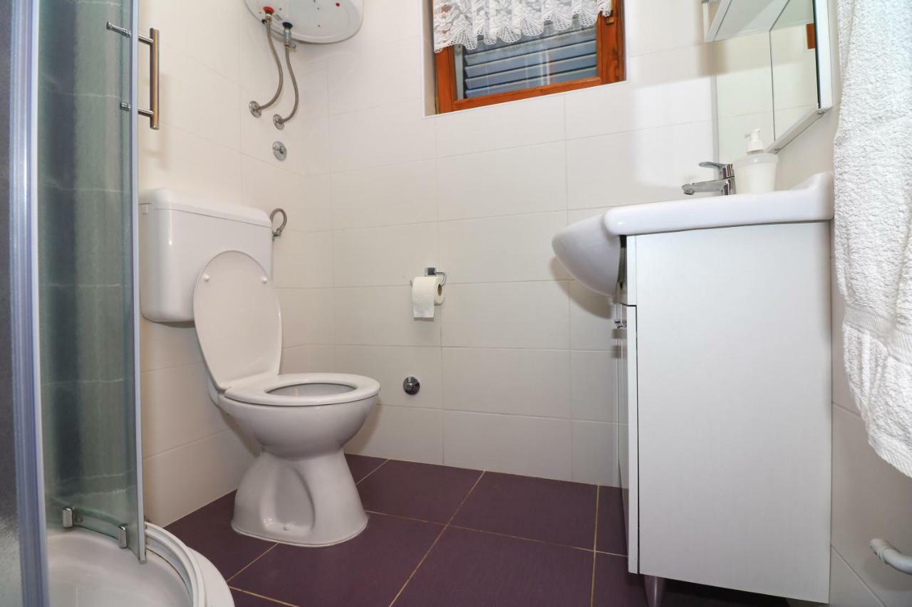 Apartments Sladana イェゼラ エクステリア 写真