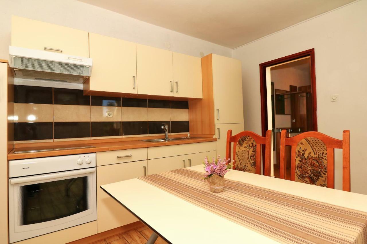 Apartments Sladana イェゼラ エクステリア 写真